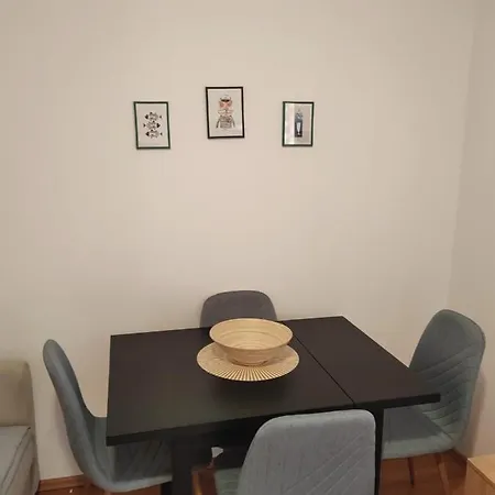 Magdalena Πούλα