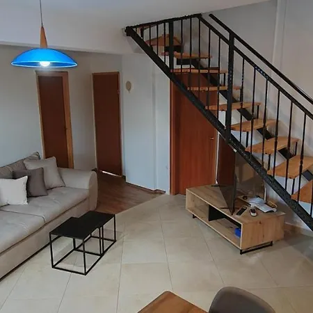 Magdalena * Πούλα