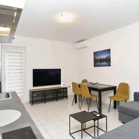 Apartment Magdalena Pula