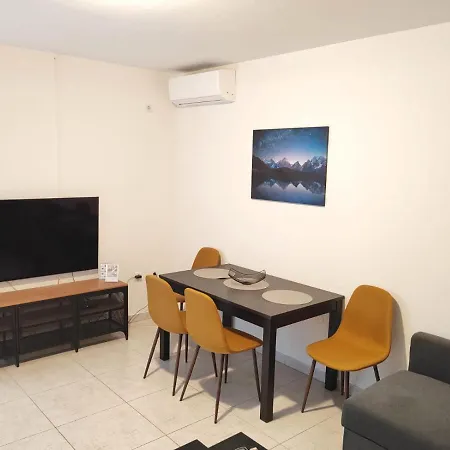 Magdalena Apartment Pula