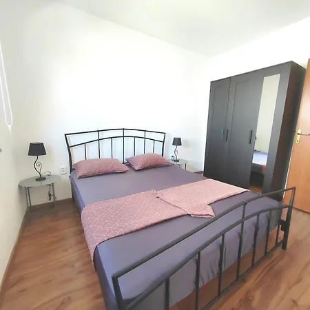 Magdalena Apartment Pula